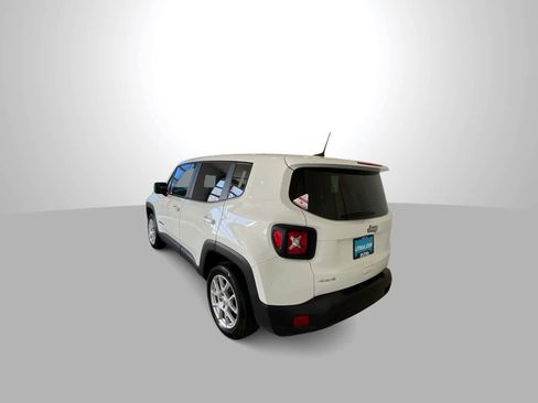Used 2023 Jeep Renegade Latitude image 6