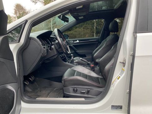 Used 2015 Volkswagen GTI S image 11