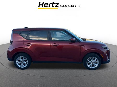Used 2025 Kia Soul LX w/ LX Technology Package image 6