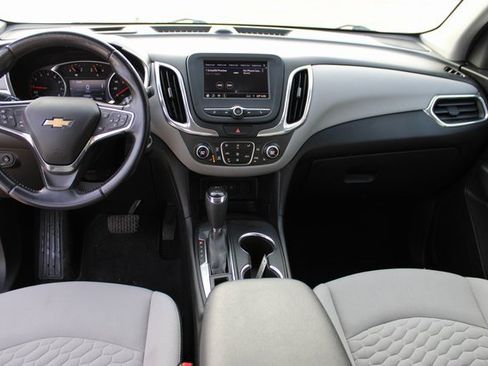 Used 2021 Chevrolet Equinox LT w/ Driver Convenience Package image 35