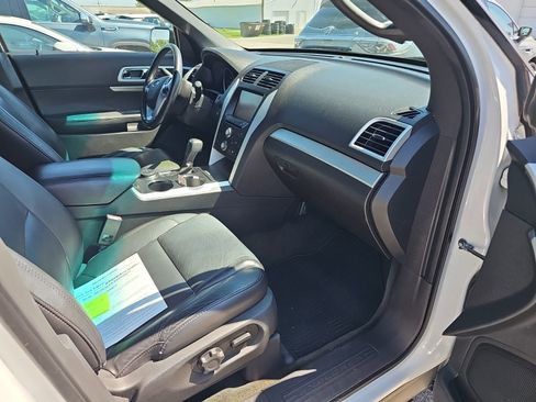 Used 2013 Ford Explorer XLT AWD/4WD image 5