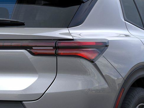New 2026 Chevrolet Equinox EV LT FWD image 21