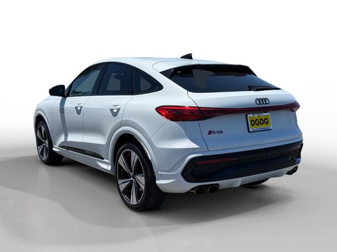 New 2026 Audi SQ5 Premium Plus AWD/4WD image 3