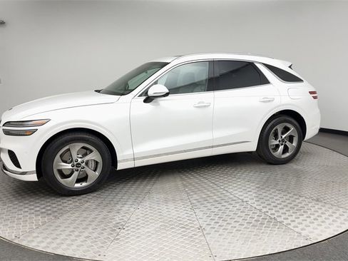 Used 2026 Genesis GV70 2.5T Advanced image 6