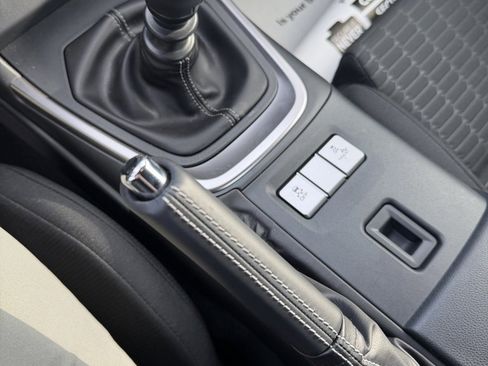 Certified 2025 Toyota GR86 w/ ALL Weather Mat Package (TMS) image 18