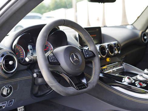 Used 2018 Mercedes-Benz AMG GT R image 12