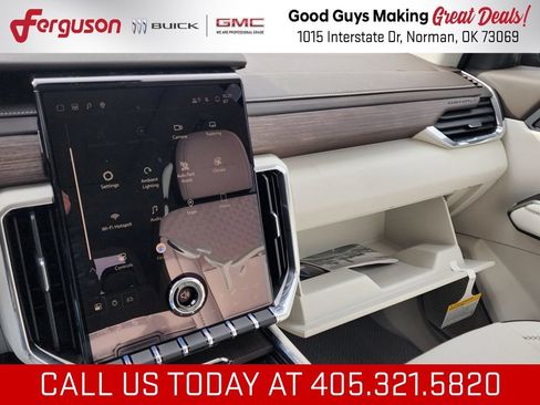 New 2026 GMC Acadia Denali w/ Super Cruise Package FWD image 38