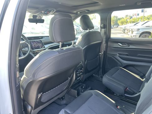 New 2026 Jeep Grand Cherokee L Laredo RWD image 29