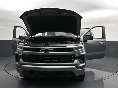 Used 2023 Chevrolet Silverado 1500 RST RWD image 38
