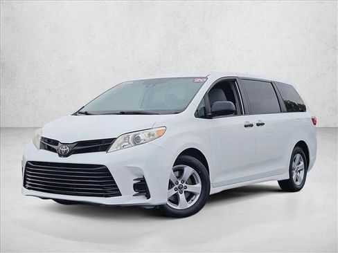 Used 2020 Toyota Sienna L image 1