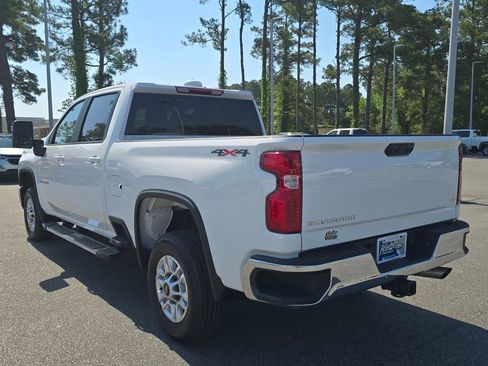 Used 2025 Chevrolet Silverado 2500 LT w/ Convenience Package AWD/4WD image 5