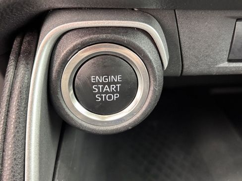 Used 2025 Toyota Grand Highlander FWD image 33