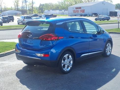 Used 2021 Chevrolet Bolt LT FWD image 21