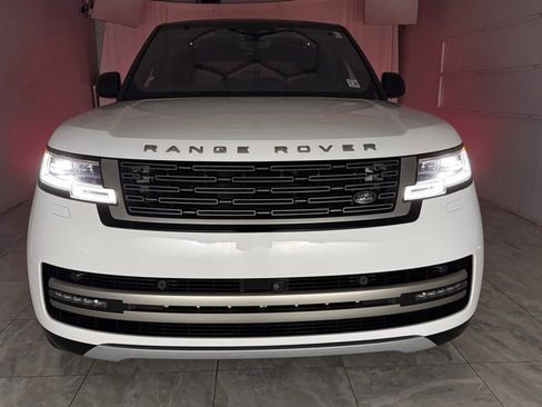 Used 2023 Land Rover Range Rover Long Wheelbase SE image 35