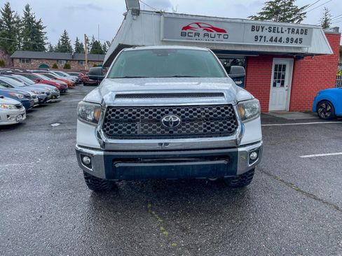Used 2019 Toyota Tundra SR5 AWD/4WD image 6