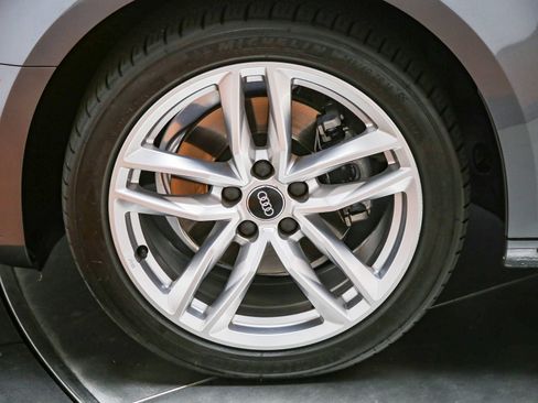 Used 2017 Audi A4 2.0T Ultra Premium w/ Convenience Package FWD image 10