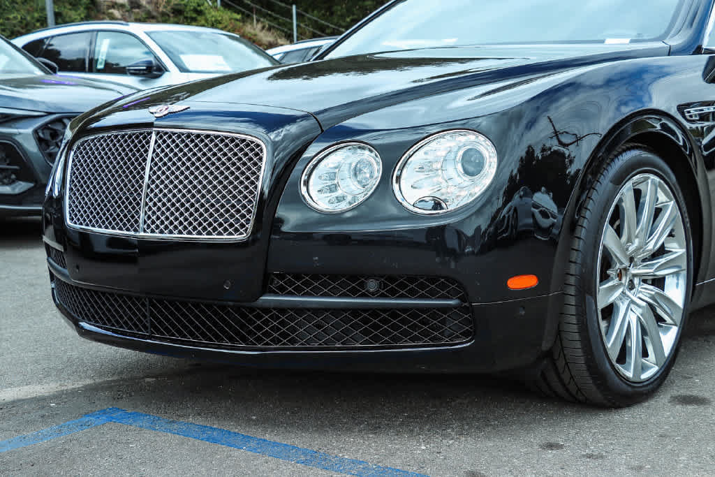 Used 2018 Bentley Flying Spur V8 AWD/4WD image 7
