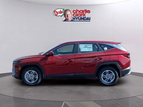 New 2026 Hyundai Tucson SE FWD image 2