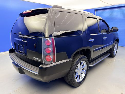 Used 2008 GMC Yukon Denali AWD/4WD image 7