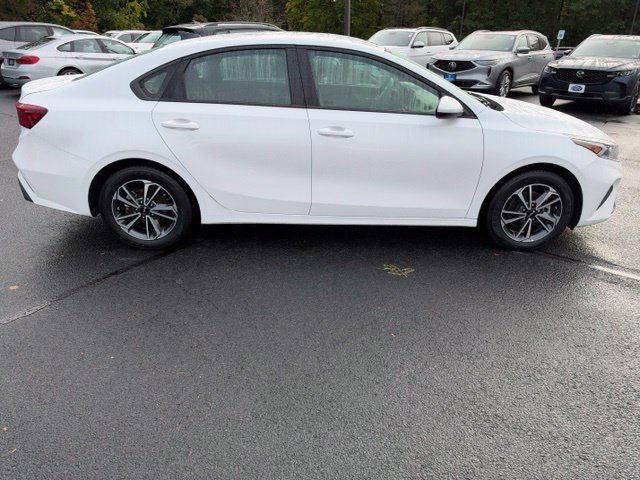 Used 2024 Kia Forte LXS FWD image 5