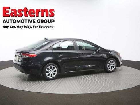 Used 2022 Toyota Corolla LE FWD image 41