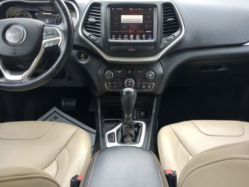 Used 2016 Jeep Cherokee Limited image 39