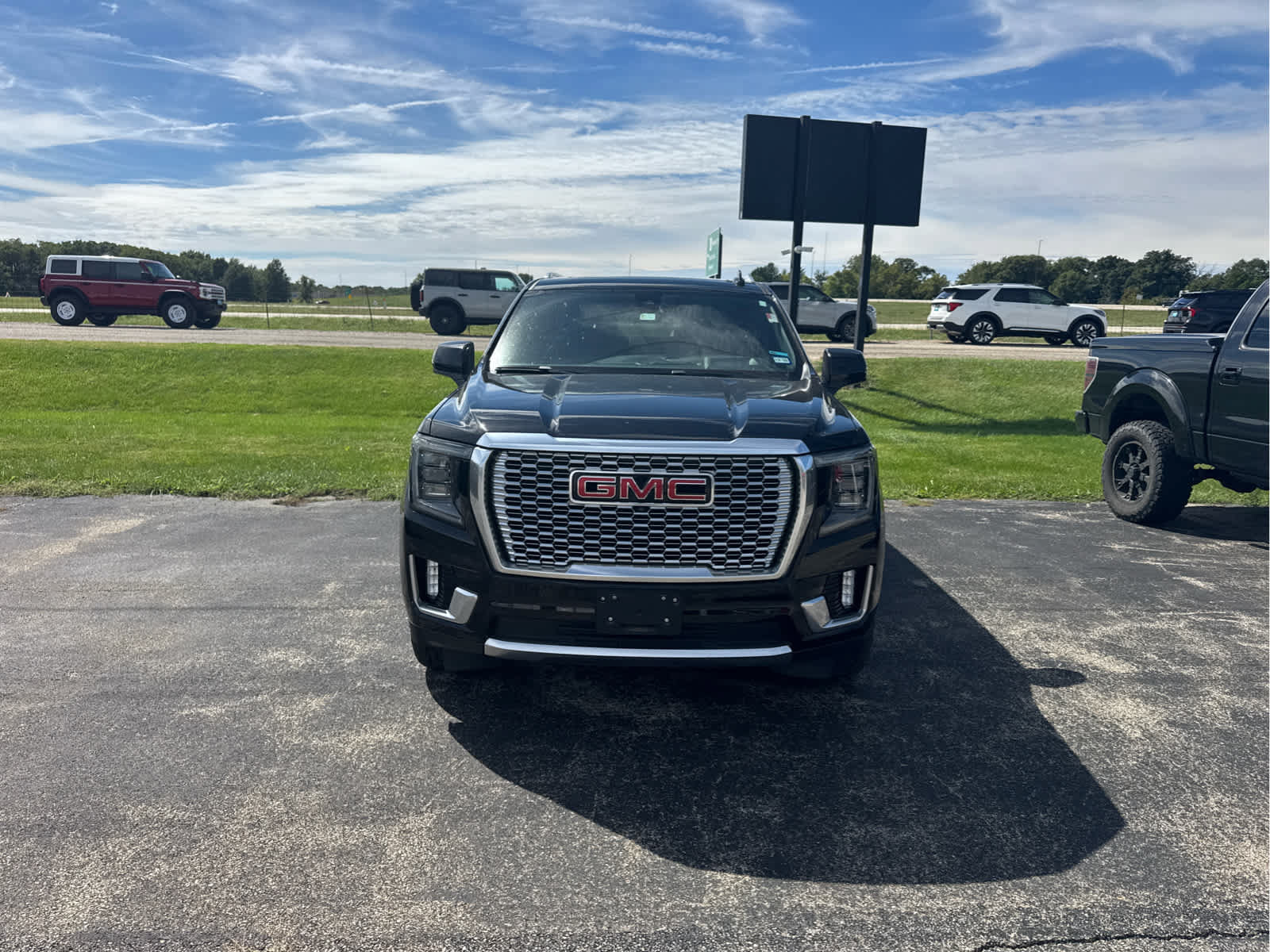 Used 2021 GMC Yukon XL Denali RWD image 6