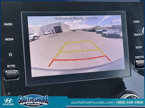 Certified 2024 Hyundai Santa Cruz SE AWD/4WD image 30