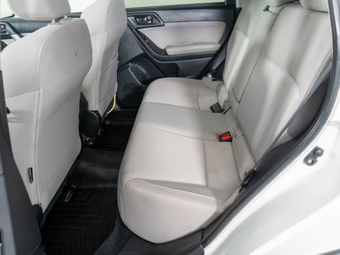 Used 2017 Subaru Forester 2.5i Premium AWD/4WD image 11