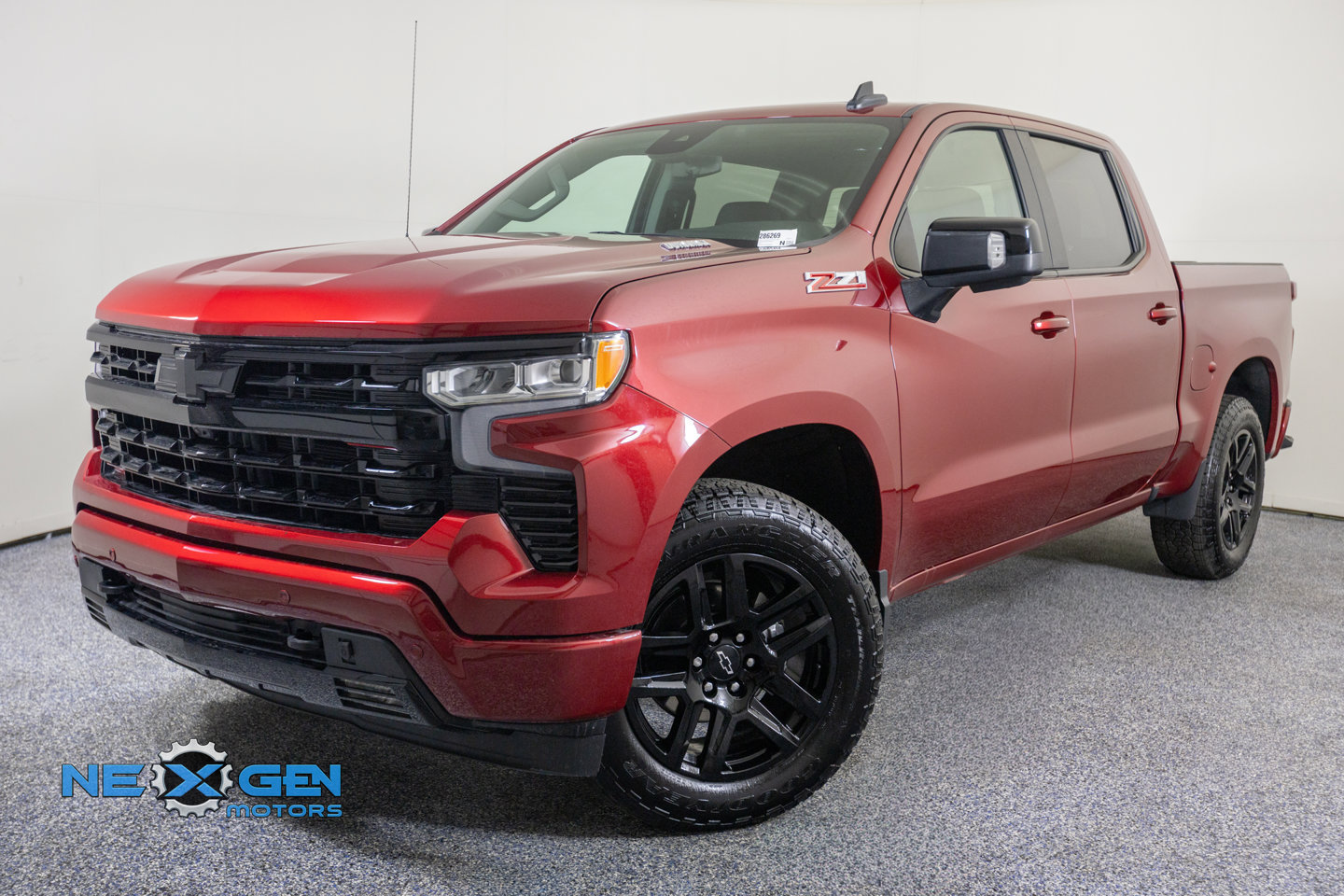 Used 2025 Chevrolet Silverado 1500 RST w/ RST All Star Premium Package AWD/4WD image 4