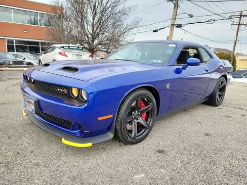Used 2020 Dodge Challenger SRT Hellcat image 3