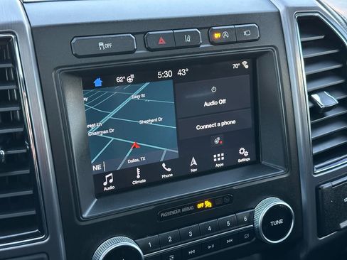 Used 2019 Ford Expedition Platinum image 38