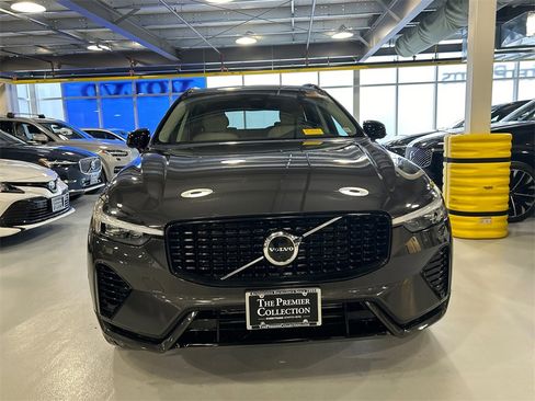 Certified 2023 Volvo XC60 T8 Plus w/ Climate Package image 6