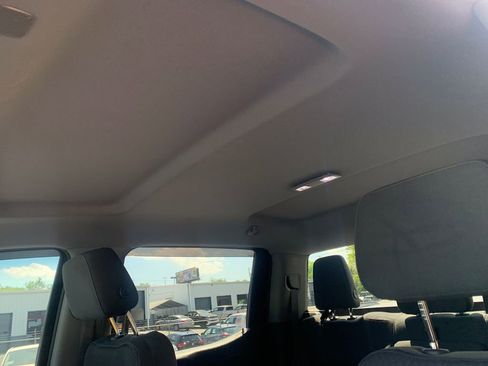 Used 2019 Chevrolet Silverado 1500 RST image 24