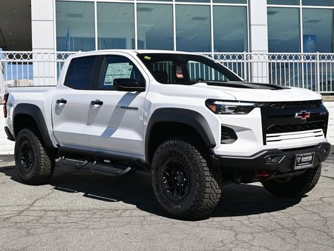 New 2026 Chevrolet Colorado ZR2 w/ ZR2 Bison Edition AWD/4WD image 2