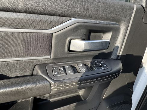Certified 2025 RAM 2500 Big Horn AWD/4WD image 12