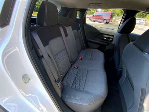 Used 2025 Nissan Kicks SV FWD image 24