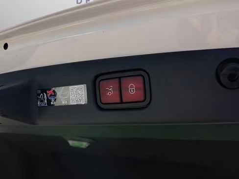 Used 2026 Mercedes-Benz E 350 Sedan image 34