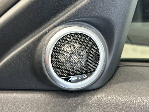 Used 2024 Land Rover Range Rover Evoque Dynamic SE image 16