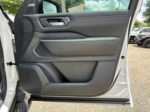 New 2025 Nissan Armada PRO-4X image 14