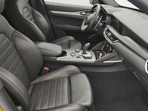 Used 2023 Alfa Romeo Stelvio Veloce image 62