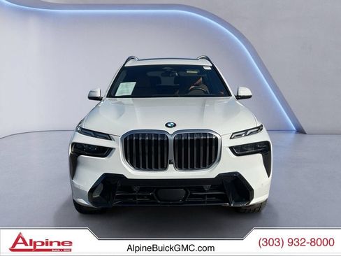 Used 2023 BMW X7 xDrive40i w/ M Sport Package AWD/4WD image 8