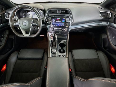Used 2022 Nissan Maxima SR w/ Sport Mat Group FWD image 13