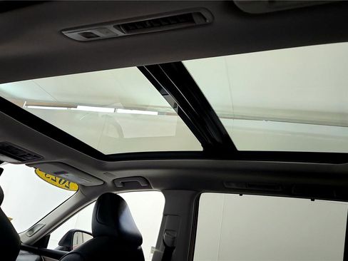 Used 2025 Toyota Grand Highlander AWD image 27