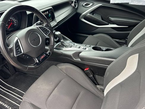 Used 2018 Chevrolet Camaro SS RWD image 9