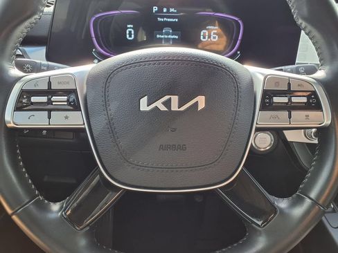 Used 2024 Kia Telluride S w/ S Sunroof Package FWD image 19