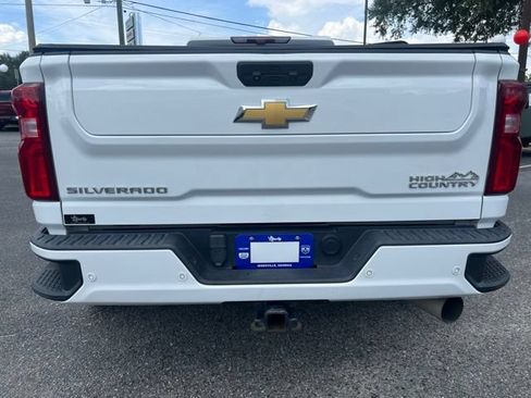 Used 2022 Chevrolet Silverado 3500 High Country w/ LPO, Hitch Package AWD/4WD image 5