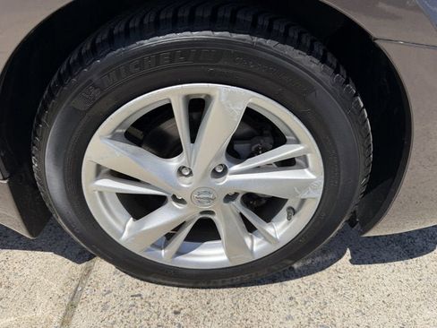 Used 2013 Nissan Altima 2.5 SL FWD image 5