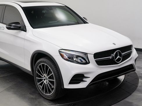Used 2018 Mercedes-Benz GLC 300 4MATIC Coupe image 12