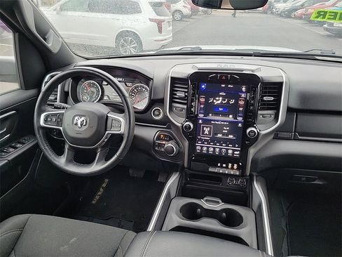 Used 2021 RAM 1500 Big Horn image 9